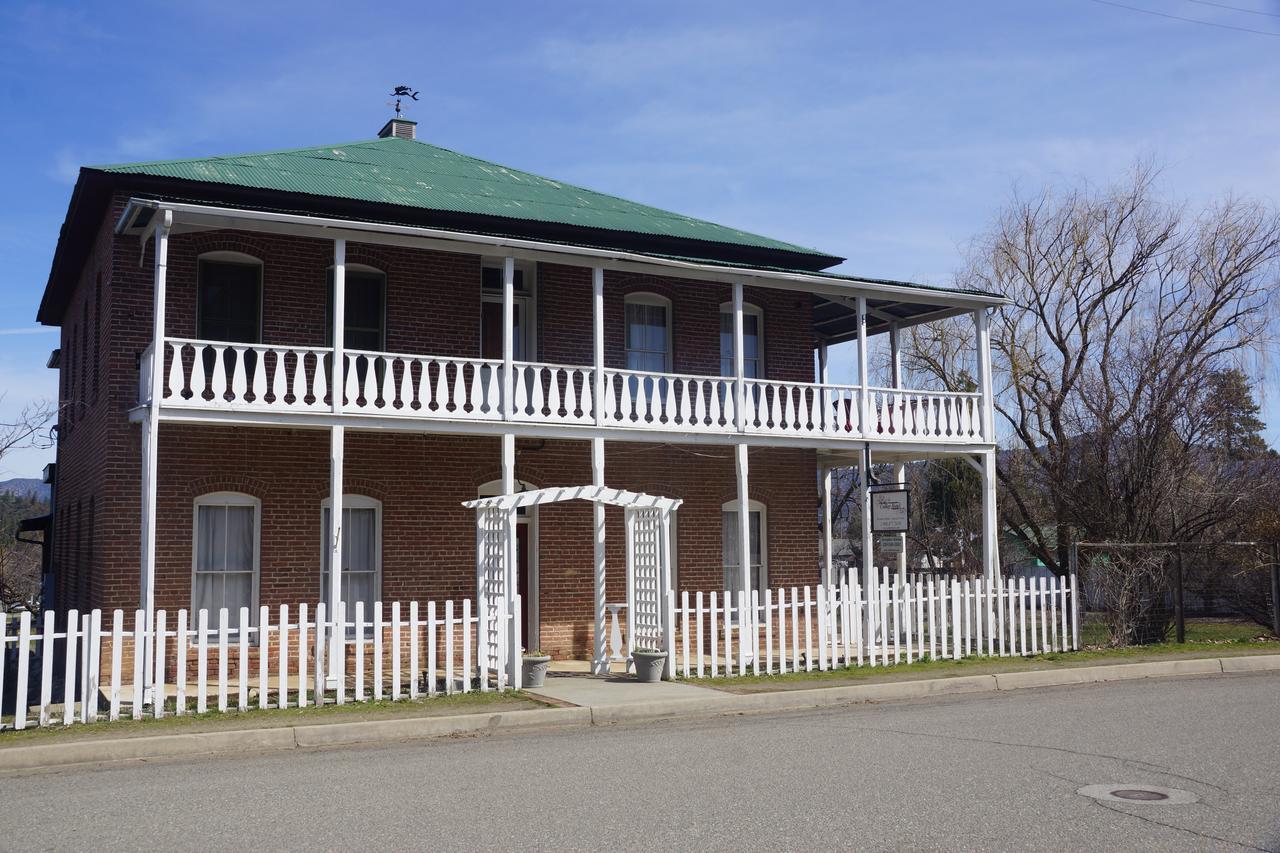 The Historic Collier Hotel Etna 外观 照片