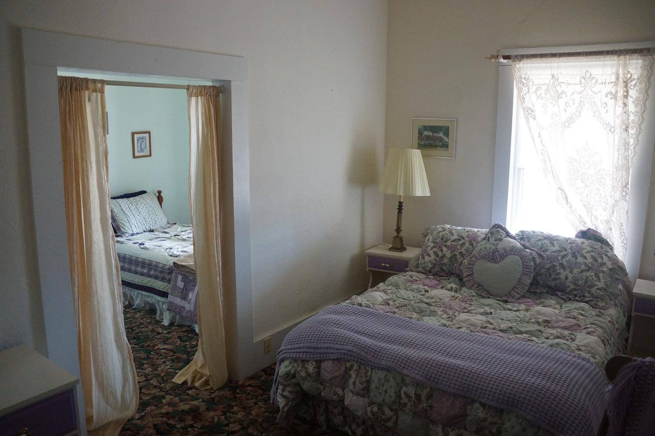 The Historic Collier Hotel Etna 外观 照片